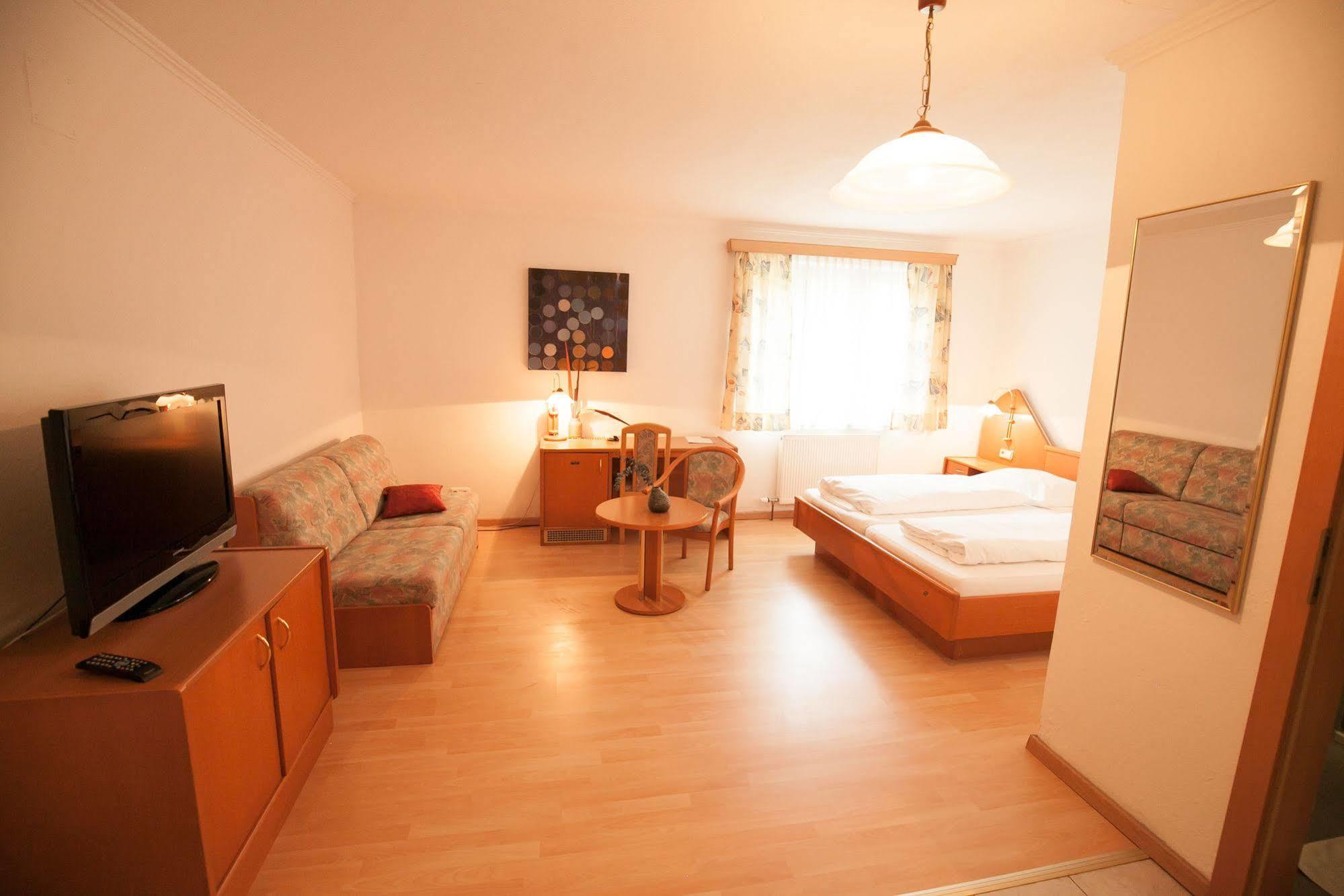 Gasthof Poechhacker Steyr Esterno foto
